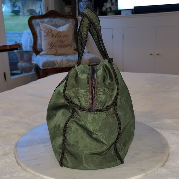 Authentic PRADA MILANO Green Nylon Tote Bag💚VERY RARE 💚 - Picture 15 of 16